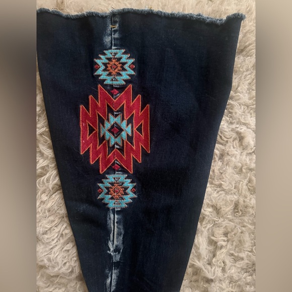 Cowgirl Tuff Dark Wash Flare Jeans with Turquoise & Red Embroidery - Picture 4 of 5